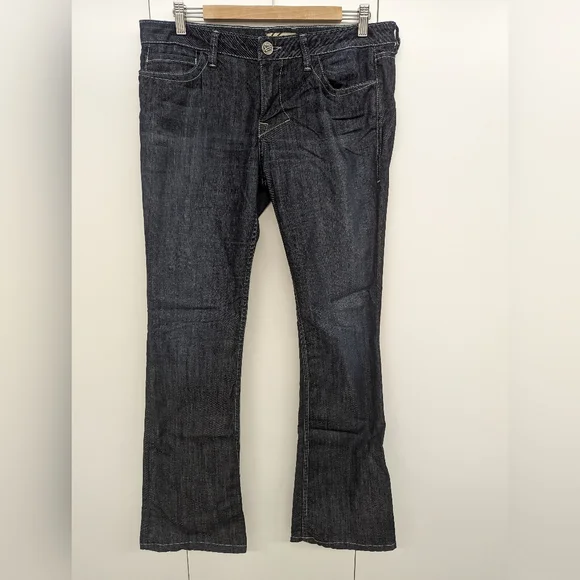 William Rast classic rise bootcut jeans - Picture 1 of 4